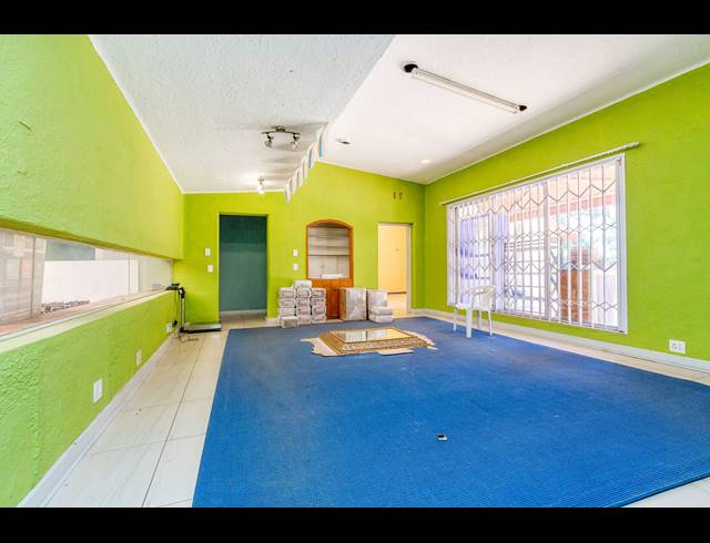 230M² OFFICE TO LET IN DUNKELD